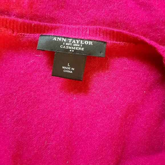 Ann Taylor Cashmere Purple/ deep pink Sweater - Picture 2 of 6